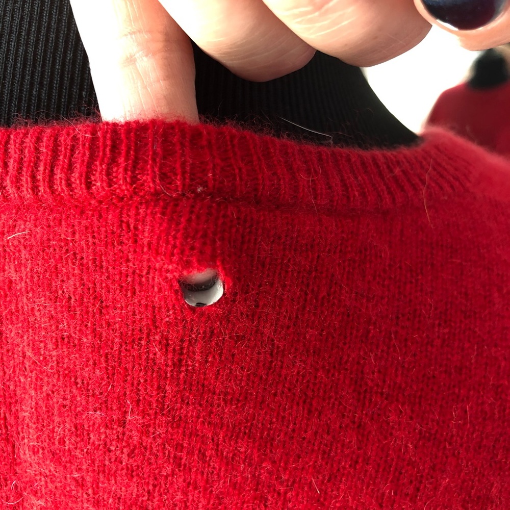 🚫SOLD🚫 Vintage red cashmere short sleeve sweater - Picture 3 of 3